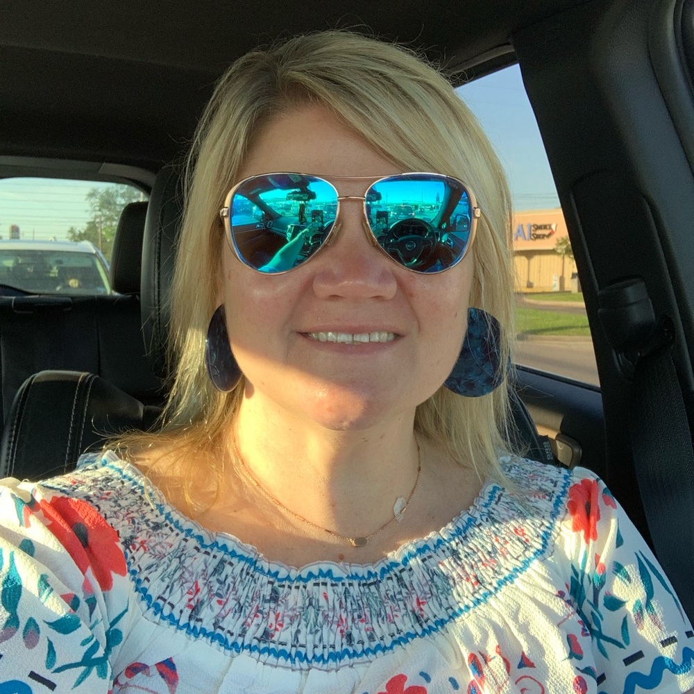 Meet your Posher, Stacey